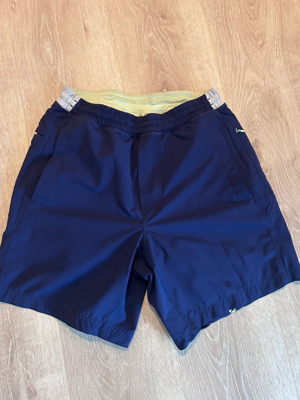 Birddogs 6” men’s shorts with liner. Blue color